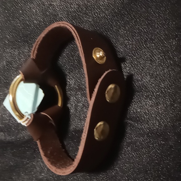 Maurice's Leather banded circle link bracelet. Snap back 7.5- 8.0 - Picture 4 of 4